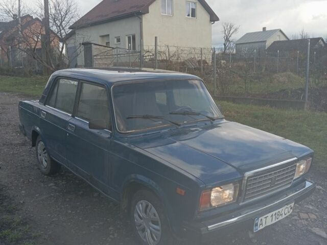 Синий ВАЗ 2107, объемом двигателя 1.5 л и пробегом 70 тыс. км за 670 $, фото 2 на Automoto.ua