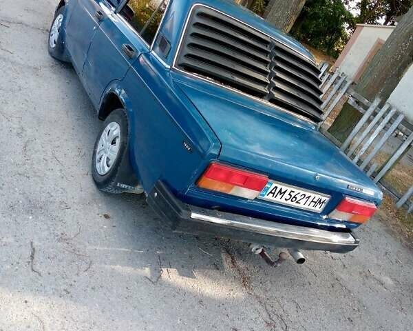 Синий ВАЗ 2107, объемом двигателя 1.5 л и пробегом 500 тыс. км за 1450 $, фото 2 на Automoto.ua