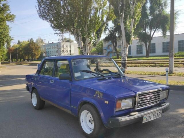 Синий ВАЗ 2107, объемом двигателя 0 л и пробегом 350 тыс. км за 650 $, фото 4 на Automoto.ua