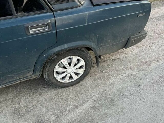 Синий ВАЗ 2107, объемом двигателя 1.5 л и пробегом 200 тыс. км за 2000 $, фото 2 на Automoto.ua