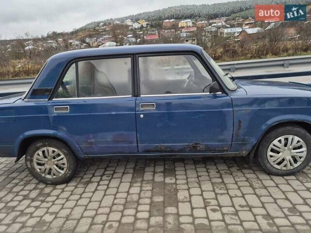 Синий ВАЗ 2107, объемом двигателя 1.5 л и пробегом 100 тыс. км за 650 $, фото 3 на Automoto.ua