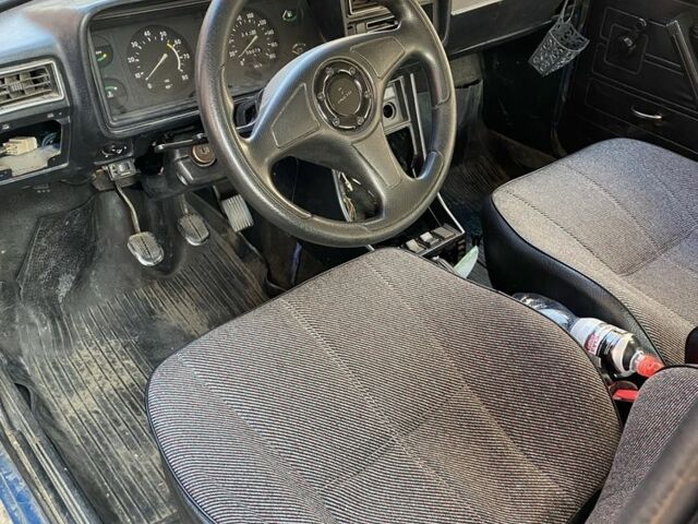 ВАЗ 2107 2001 в Черновцах на Automoto.ua Синий ВАЗ 2107, объемом двигателя 1.6 л и пробегом 155 тыс. км за 692 $, фото 5 на Automoto.ua