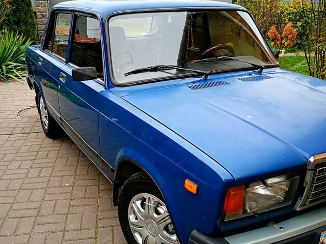 Синий ВАЗ 2107, объемом двигателя 1.5 л и пробегом 210 тыс. км за 1000 $, фото 11 на Automoto.ua