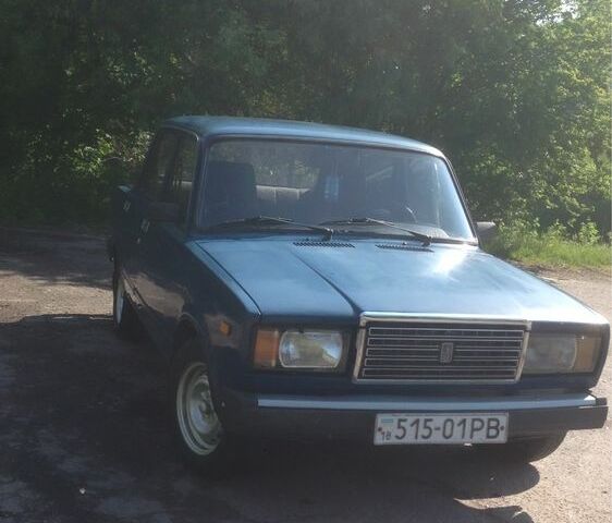 Синий ВАЗ 2107, объемом двигателя 1.5 л и пробегом 3 тыс. км за 1100 $, фото 3 на Automoto.ua