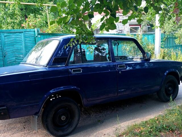 ВАЗ 2107 2001 в Кропивницком (Кировограде) на Automoto.ua Синий ВАЗ 2107, объемом двигателя 1.5 л и пробегом 0 тыс. км за 850 $, фото 3 на Automoto.ua