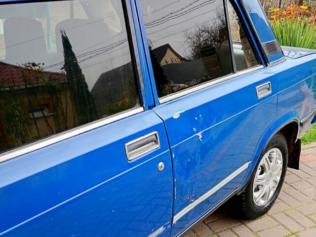 Синій ВАЗ 2107, об'ємом двигуна 1.5 л та пробігом 210 тис. км за 1000 $, фото 4 на Automoto.ua