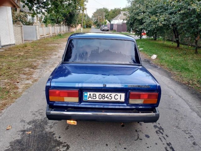 Синий ВАЗ 2107, объемом двигателя 1.6 л и пробегом 150 тыс. км за 950 $, фото 3 на Automoto.ua