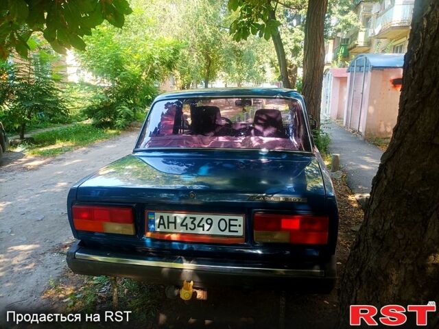 Синий ВАЗ 2107, объемом двигателя 1.5 л и пробегом 123 тыс. км за 1400 $, фото 2 на Automoto.ua