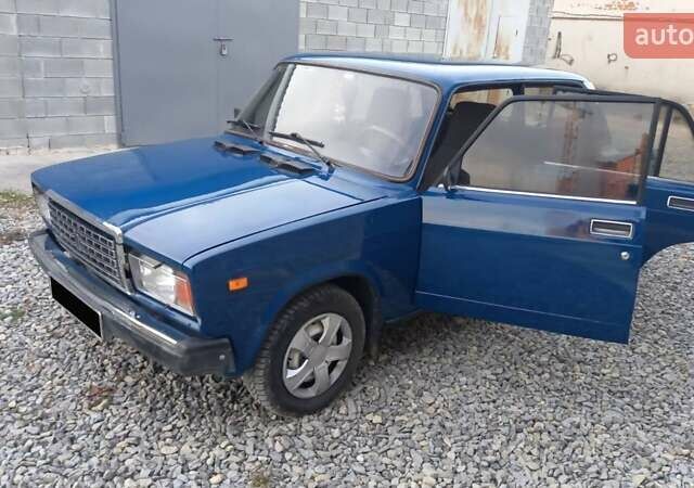 Синій ВАЗ 2107, об'ємом двигуна 1.45 л та пробігом 150 тис. км за 1550 $, фото 6 на Automoto.ua