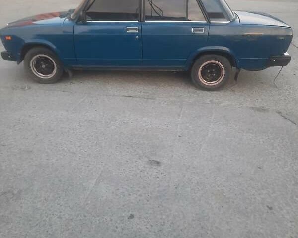 Синий ВАЗ 2107, объемом двигателя 1.45 л и пробегом 37 тыс. км за 900 $, фото 1 на Automoto.ua