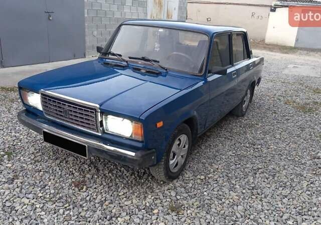 Синій ВАЗ 2107, об'ємом двигуна 1.45 л та пробігом 150 тис. км за 1550 $, фото 5 на Automoto.ua