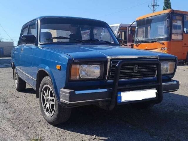 Синий ВАЗ 2107, объемом двигателя 1.6 л и пробегом 150 тыс. км за 1000 $, фото 1 на Automoto.ua