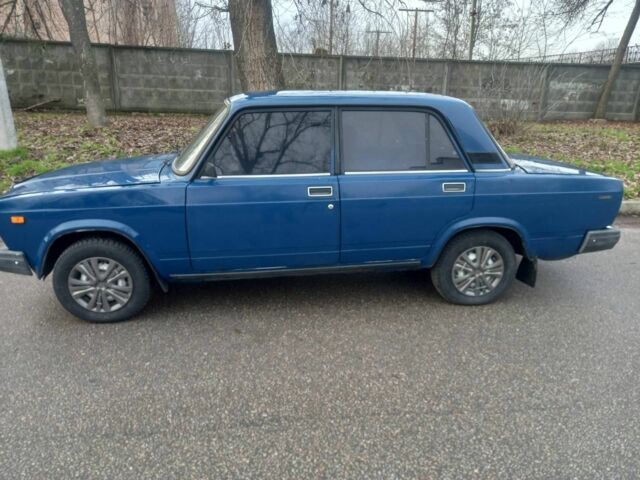 Синій ВАЗ 2107, об'ємом двигуна 3 л та пробігом 70 тис. км за 1400 $, фото 2 на Automoto.ua