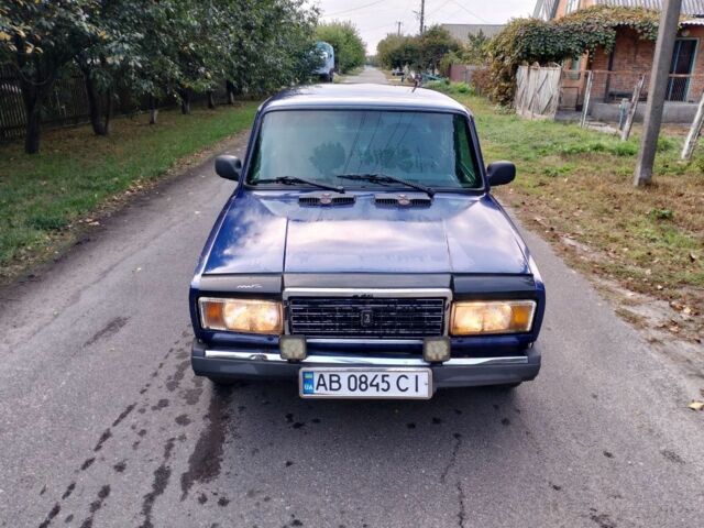 Синий ВАЗ 2107, объемом двигателя 1.6 л и пробегом 150 тыс. км за 950 $, фото 2 на Automoto.ua