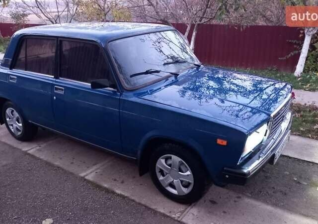 Синій ВАЗ 2107, об'ємом двигуна 1.45 л та пробігом 150 тис. км за 1550 $, фото 5 на Automoto.ua