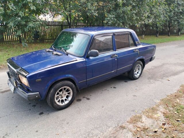 Синий ВАЗ 2107, объемом двигателя 1.6 л и пробегом 150 тыс. км за 950 $, фото 1 на Automoto.ua