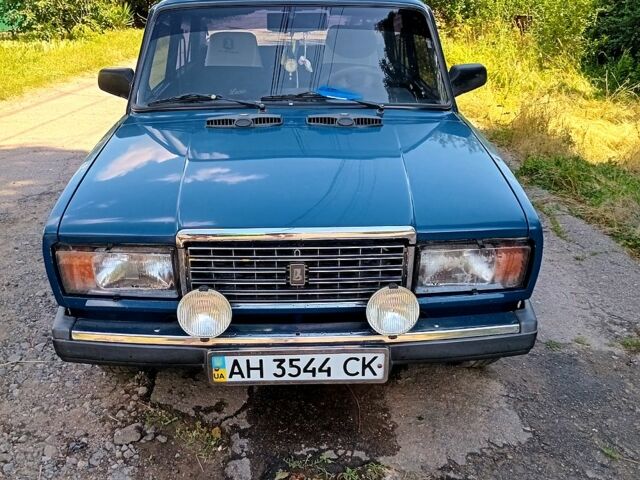 Синий ВАЗ 2107, объемом двигателя 1.5 л и пробегом 130 тыс. км за 1750 $, фото 2 на Automoto.ua