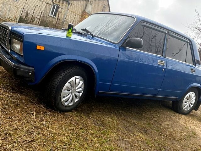 Синий ВАЗ 2107, объемом двигателя 15 л и пробегом 235 тыс. км за 1650 $, фото 3 на Automoto.ua