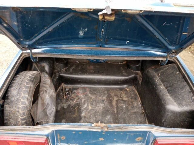 Синий ВАЗ 2107, объемом двигателя 1.6 л и пробегом 280 тыс. км за 500 $, фото 5 на Automoto.ua