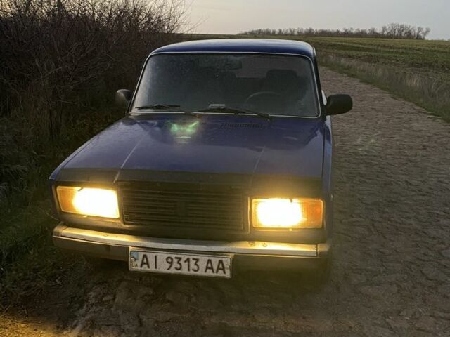 Синий ВАЗ 2107, объемом двигателя 1.5 л и пробегом 120 тыс. км за 559 $, фото 1 на Automoto.ua