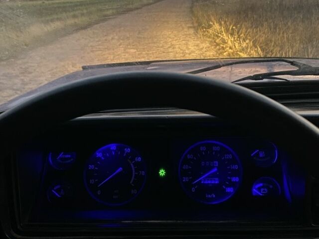 Синий ВАЗ 2107, объемом двигателя 1.5 л и пробегом 120 тыс. км за 559 $, фото 4 на Automoto.ua