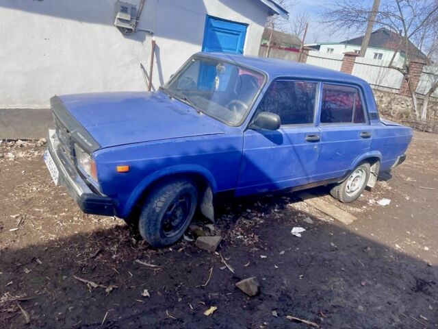Синий ВАЗ 2107, объемом двигателя 1.5 л и пробегом 50 тыс. км за 550 $, фото 6 на Automoto.ua