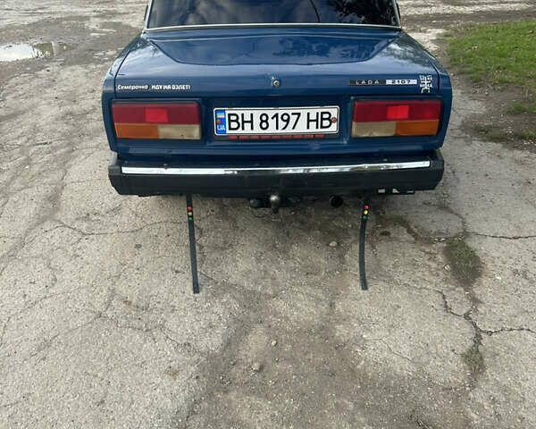 Синій ВАЗ 2107, об'ємом двигуна 1.7 л та пробігом 200 тис. км за 1350 $, фото 2 на Automoto.ua
