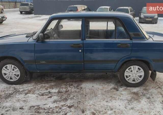 Синий ВАЗ 2107, объемом двигателя 1.5 л и пробегом 77 тыс. км за 1200 $, фото 4 на Automoto.ua