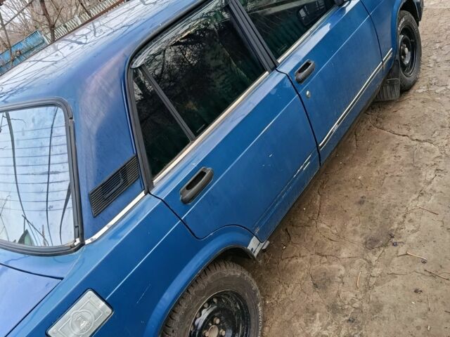 Синій ВАЗ 2107, об'ємом двигуна 0 л та пробігом 148 тис. км за 1182 $, фото 2 на Automoto.ua