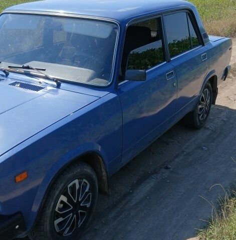 ВАЗ 2107 2003 в Борщеве на Automoto.ua Синий ВАЗ 2107, объемом двигателя 1.6 л и пробегом 16 тыс. км за 1500 $, фото 1 на Automoto.ua