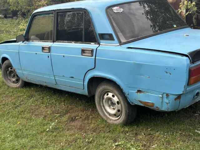 ВАЗ 2107 2003 в Ровно на Automoto.ua Синий ВАЗ 2107, объемом двигателя 0 л и пробегом 250 тыс. км за 350 $, фото 2 на Automoto.ua
