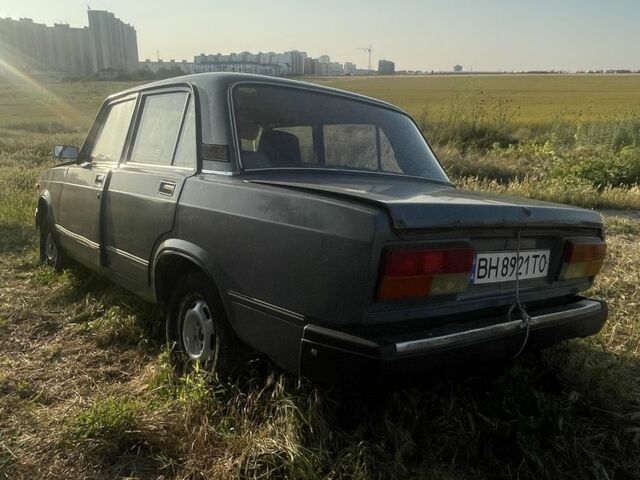 Синий ВАЗ 2107, объемом двигателя 1.5 л и пробегом 75 тыс. км за 350 $, фото 3 на Automoto.ua