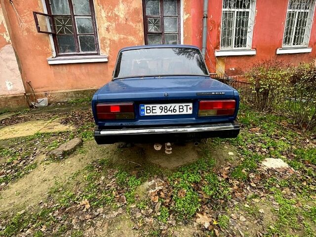 Синий ВАЗ 2107, объемом двигателя 1.5 л и пробегом 100 тыс. км за 650 $, фото 3 на Automoto.ua
