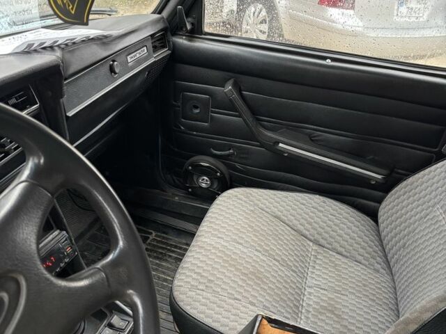 Синий ВАЗ 2107, объемом двигателя 1.5 л и пробегом 250 тыс. км за 1100 $, фото 2 на Automoto.ua