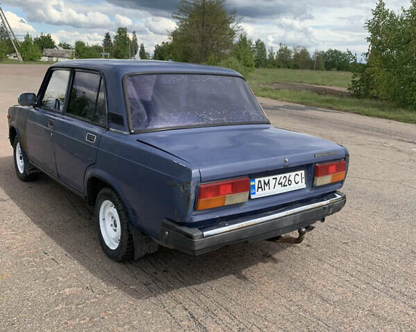 Синий ВАЗ 2107, объемом двигателя 1.45 л и пробегом 167 тыс. км за 800 $, фото 2 на Automoto.ua