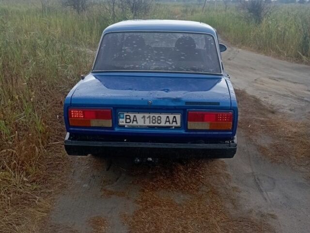 Синий ВАЗ 2107, объемом двигателя 1.5 л и пробегом 100 тыс. км за 600 $, фото 2 на Automoto.ua