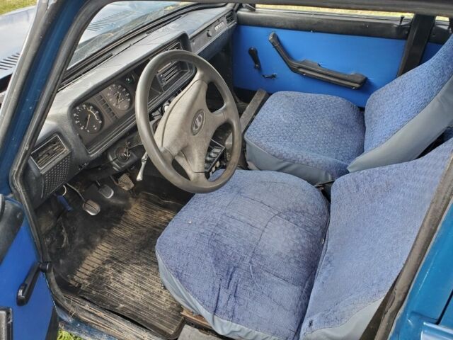 ВАЗ 2107 2004 в Ивано-Франковске на Automoto.ua Синий ВАЗ 2107, объемом двигателя 1.5 л и пробегом 300 тыс. км за 309 $, фото 4 на Automoto.ua
