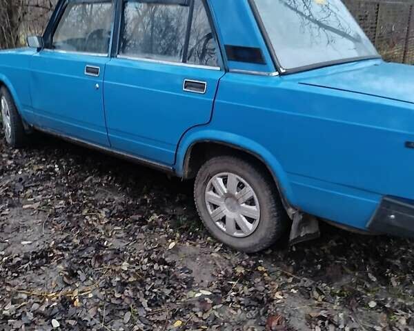 Синій ВАЗ 2107, об'ємом двигуна 1.45 л та пробігом 210 тис. км за 1250 $, фото 2 на Automoto.ua
