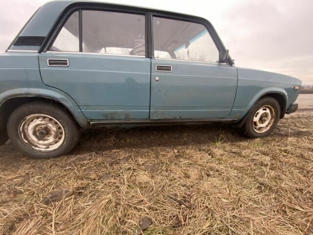 Синий ВАЗ 2107, объемом двигателя 1.6 л и пробегом 100 тыс. км за 800 $, фото 5 на Automoto.ua