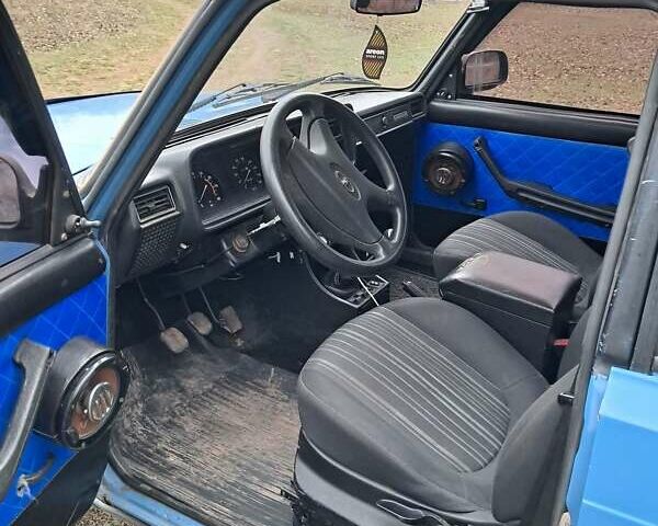 Синий ВАЗ 2107, объемом двигателя 1.5 л и пробегом 76 тыс. км за 1150 $, фото 4 на Automoto.ua