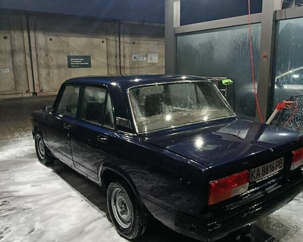 ВАЗ 2107 2004 в Киеве на Automoto.ua Синий ВАЗ 2107, объемом двигателя 1.5 л и пробегом 85 тыс. км за 1200 $, фото 4 на Automoto.ua