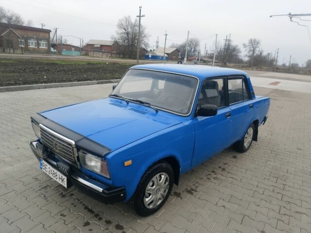 Синій ВАЗ 2107, об'ємом двигуна 1.5 л та пробігом 138 тис. км за 750 $, фото 1 на Automoto.ua