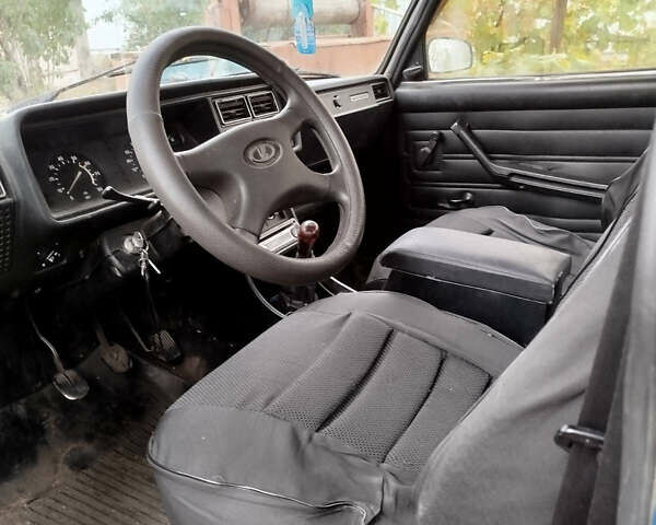 Синий ВАЗ 2107, объемом двигателя 1.45 л и пробегом 350 тыс. км за 1200 $, фото 4 на Automoto.ua