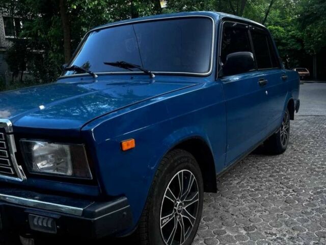 Синий ВАЗ 2107, объемом двигателя 1.5 л и пробегом 100 тыс. км за 1600 $, фото 3 на Automoto.ua