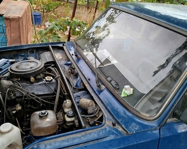 Синий ВАЗ 2107, объемом двигателя 1.45 л и пробегом 350 тыс. км за 1200 $, фото 3 на Automoto.ua