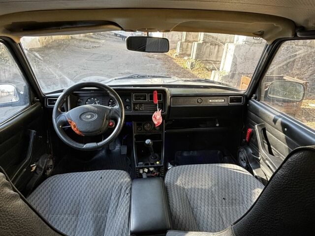 Синий ВАЗ 2107, объемом двигателя 1.5 л и пробегом 65 тыс. км за 650 $, фото 4 на Automoto.ua