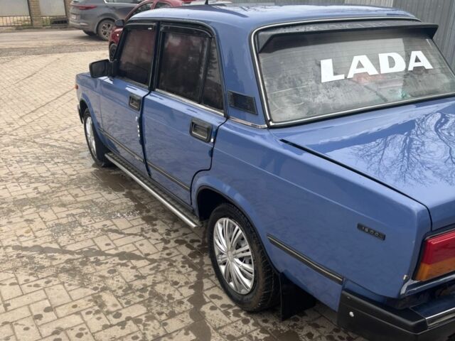 Синій ВАЗ 2107, об'ємом двигуна 1.5 л та пробігом 1 тис. км за 1300 $, фото 2 на Automoto.ua