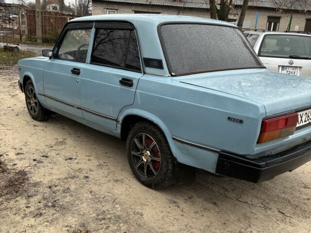 Синий ВАЗ 2107, объемом двигателя 1.5 л и пробегом 250 тыс. км за 1100 $, фото 6 на Automoto.ua