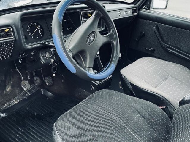 Синий ВАЗ 2107, объемом двигателя 1.5 л и пробегом 120 тыс. км за 1000 $, фото 6 на Automoto.ua