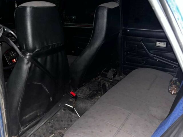 Синий ВАЗ 2107, объемом двигателя 1.5 л и пробегом 77 тыс. км за 1000 $, фото 5 на Automoto.ua